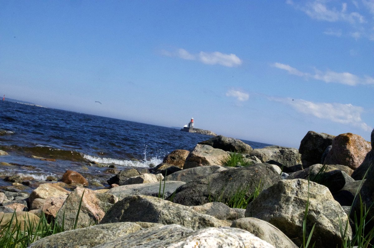 The beautiful coastline at Bönan